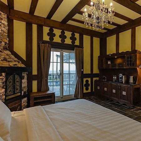 Tudor Dynasty Homestay Shoufeng Exterior photo