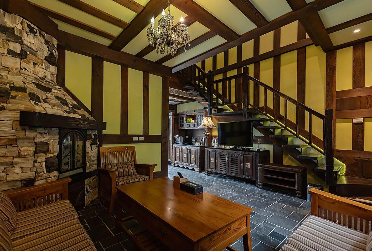 Tudor Dynasty Homestay Shoufeng Exterior photo